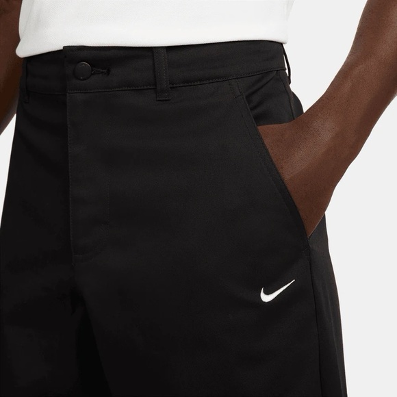 Nike Life Loose Fit Black Chino Pants Men’s Size 32 Medium Cotton New NWT - Picture 5 of 10
